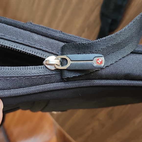 Laptop Case - Picture 7 of 9